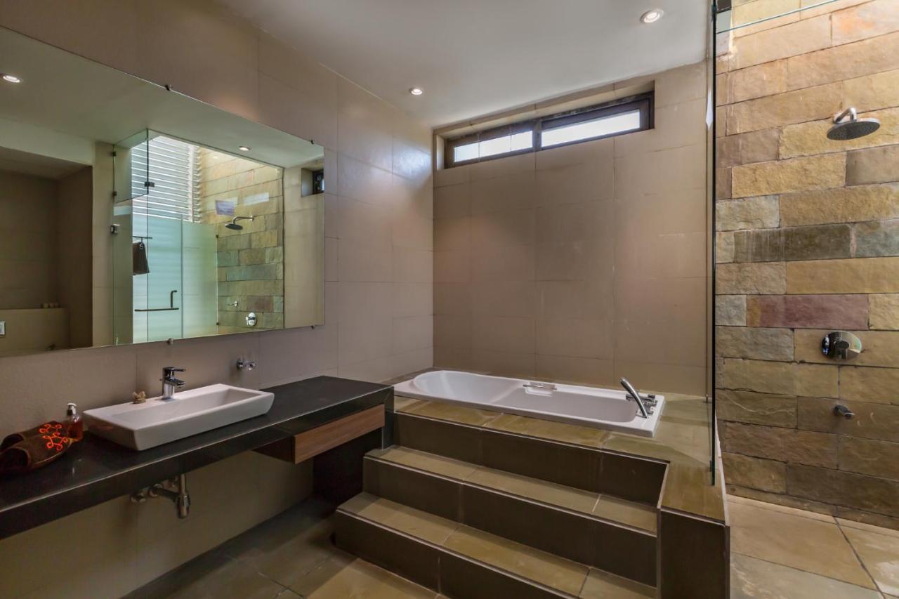 Saffronstays Aspen, Lonavala - Luxury Pool Villa With Games And Tv Room Near Bhushi Dam Ngoại thất bức ảnh